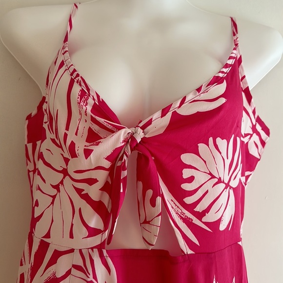 Pink Palm Peekaboo Cover Up - Picture 2 of 3